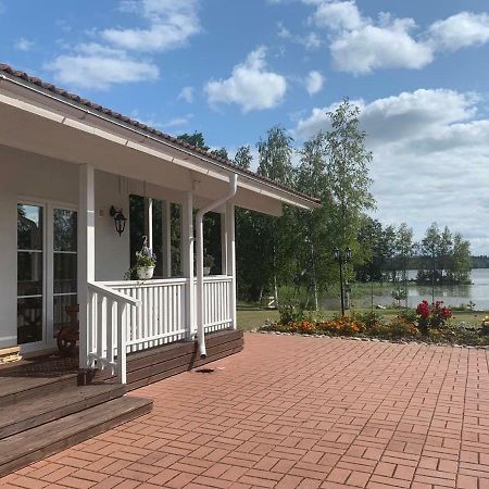 Wonderful Cottage By The Lake Hautjarvi Экстерьер фото