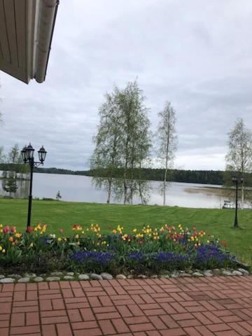 Wonderful Cottage By The Lake Hautjarvi Экстерьер фото